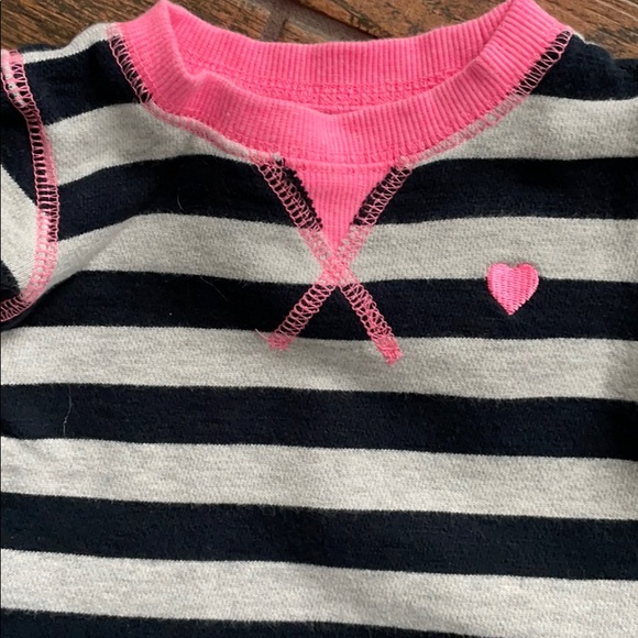 🎀Carter’s 3 outfit 9 month girls bundle 🎀 - Picture 13 of 16